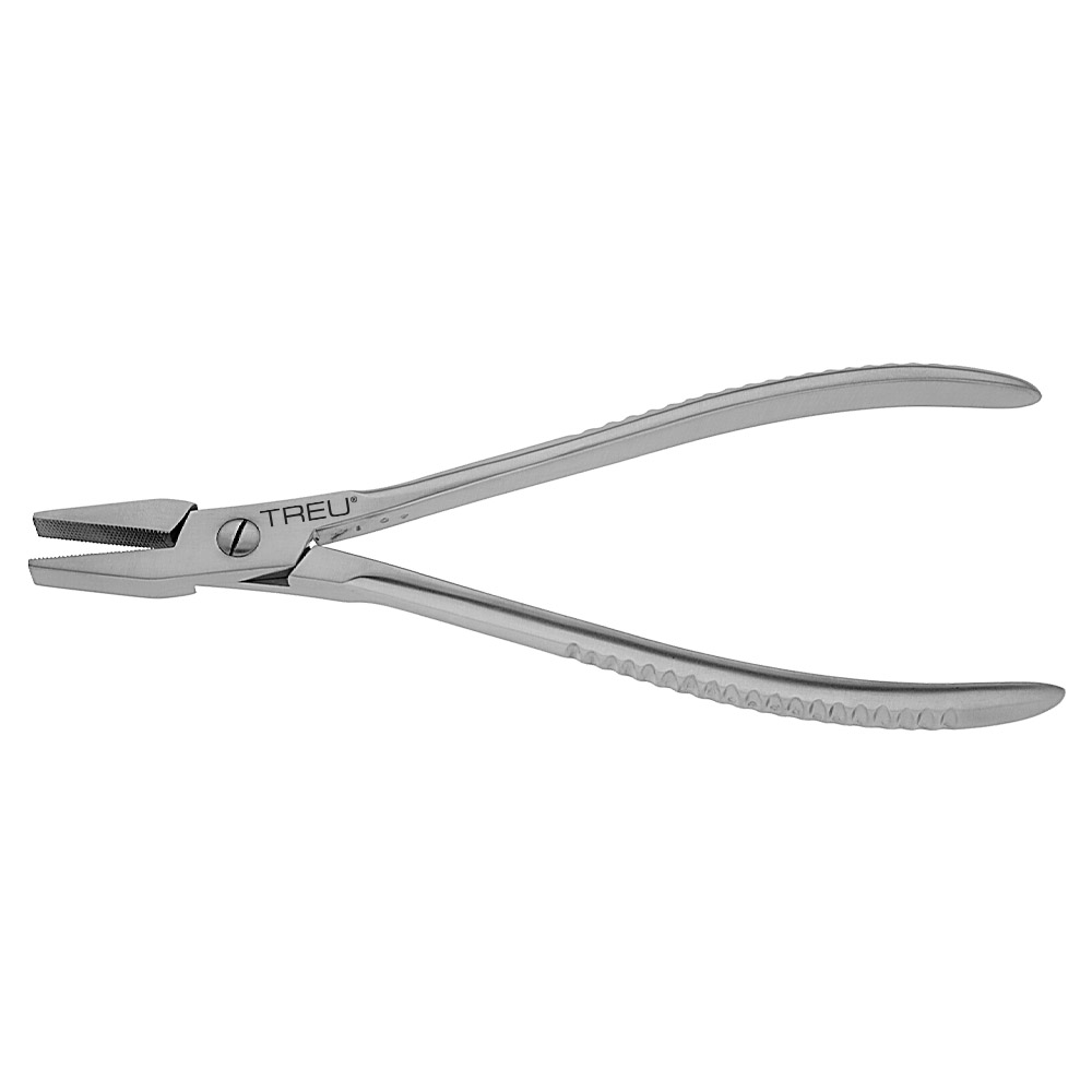 Pliers with serrated jaws and groove 